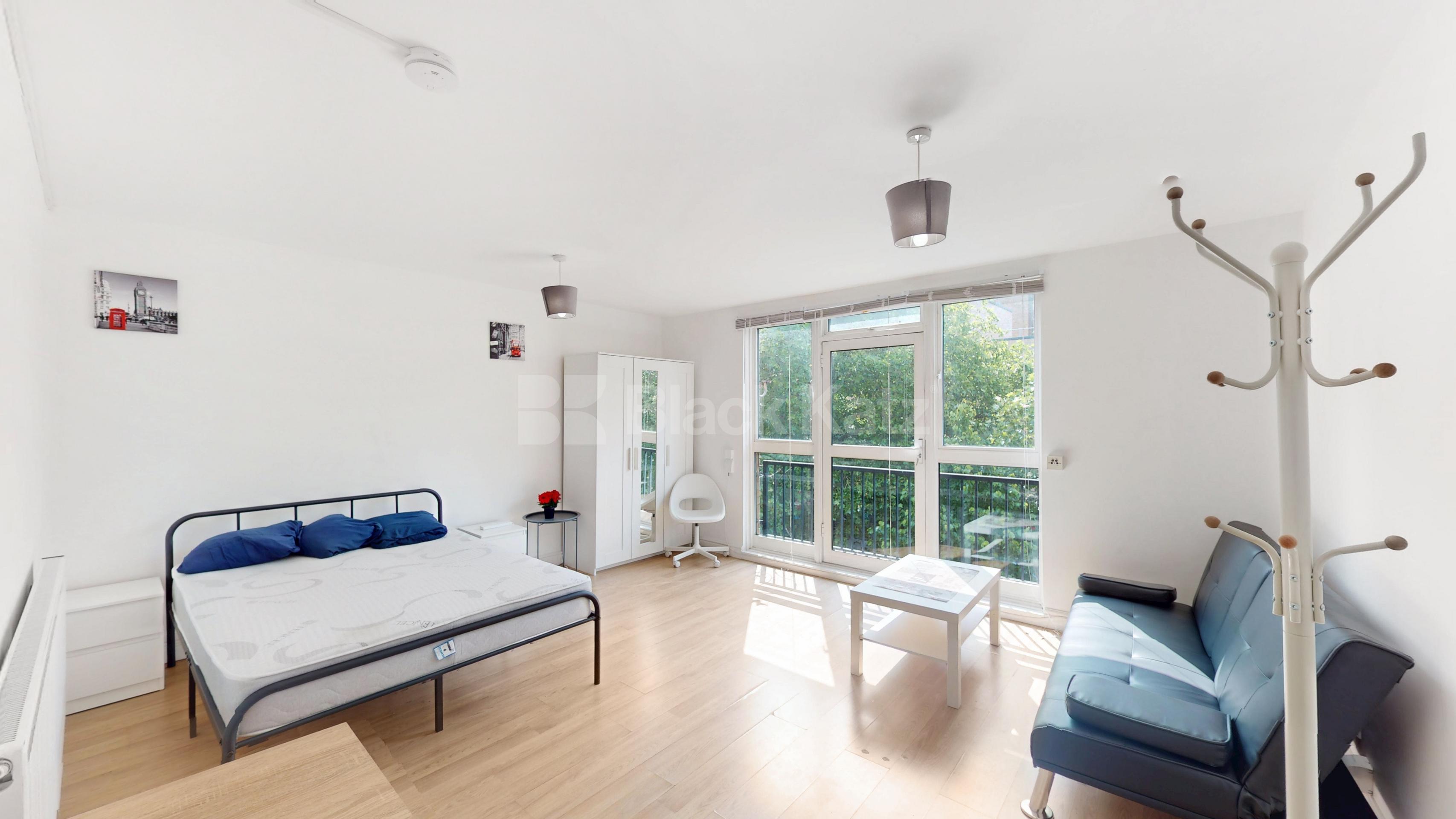 			3 Bedroom, 1 bath, 1 reception Flat			 Plender Street, Camden NW1